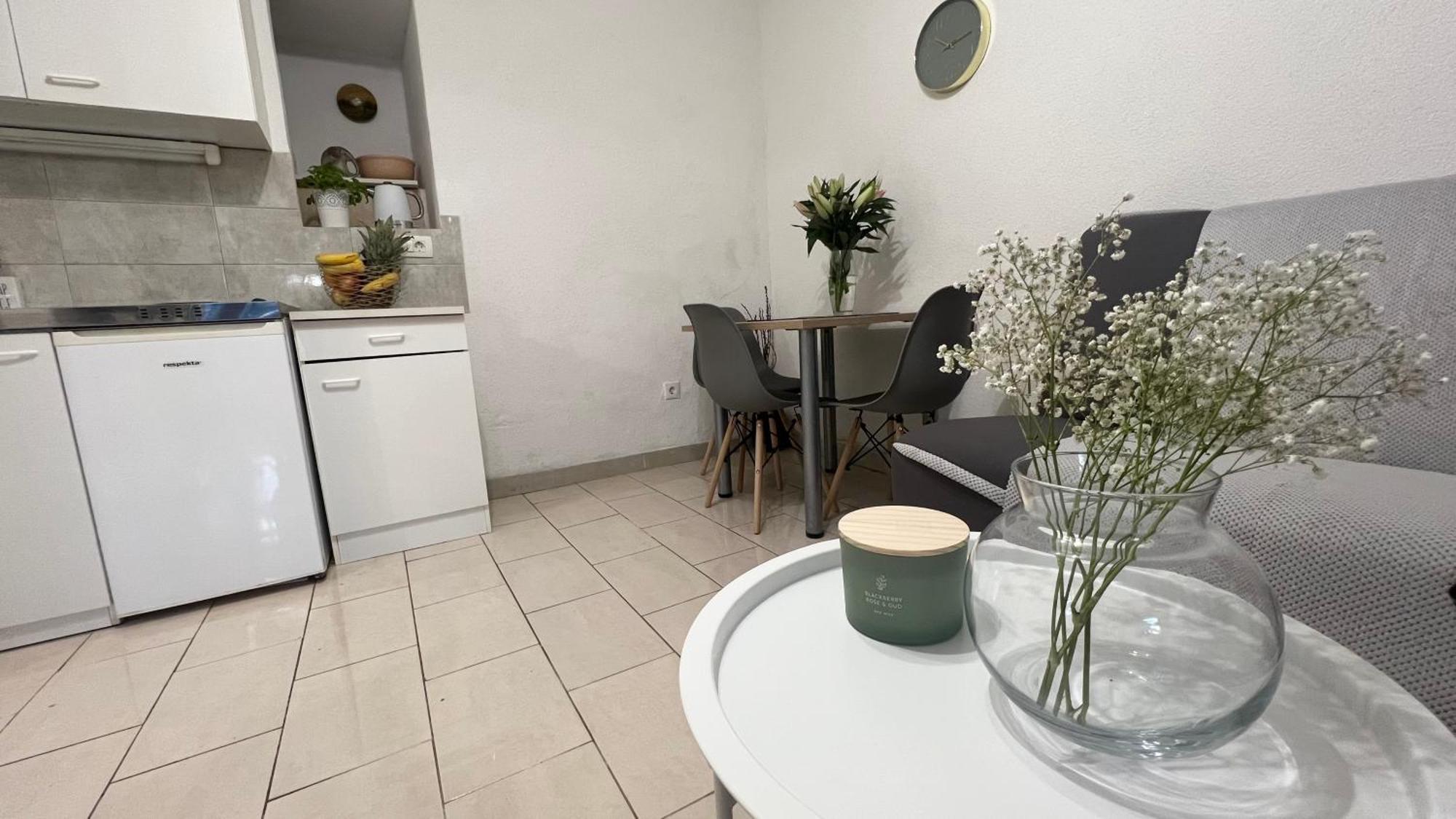 Apartmani Vela Makarska Exterior foto