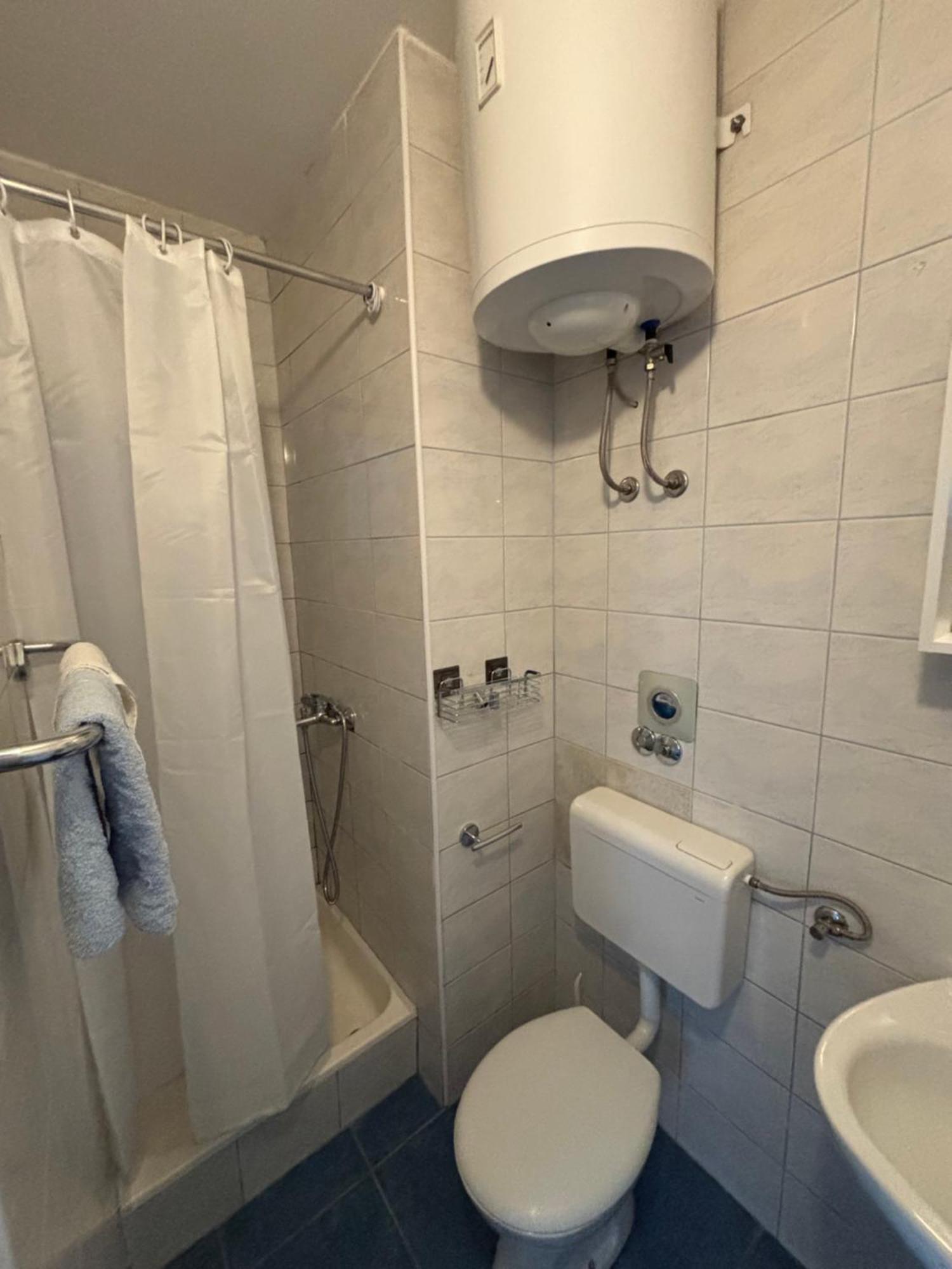 Apartmani Vela Makarska Exterior foto