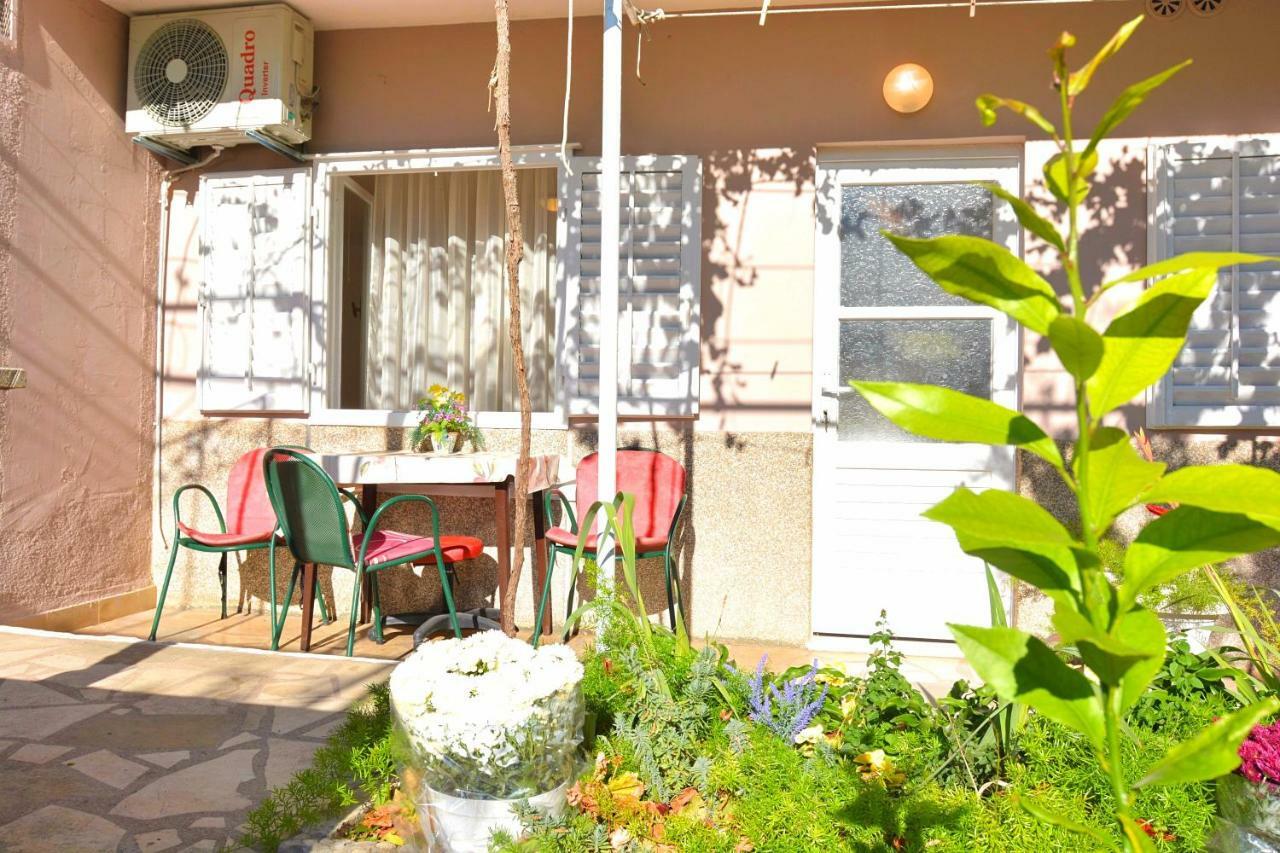 Apartmani Vela Makarska Exterior foto
